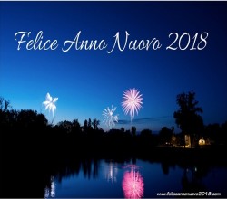 TANTISSIMI AUGURI DI UN SERENO E FELICE ANNO NUOVO